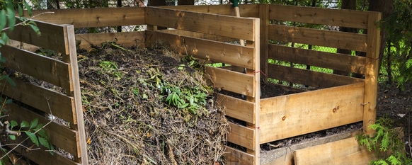 Compost bin that is a DIY project